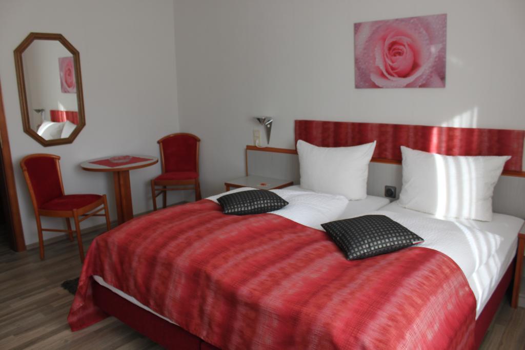 באטנברג Berghotel Waidmannsheil מראה חיצוני תמונה